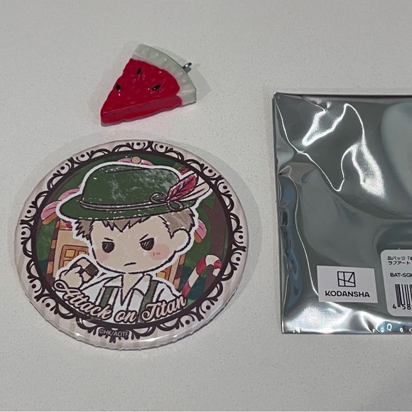 Attack on Titan Falco Grice GraffArt Can Badge Shingeki no Kyojin Douwa ver - Picture 4 of 4